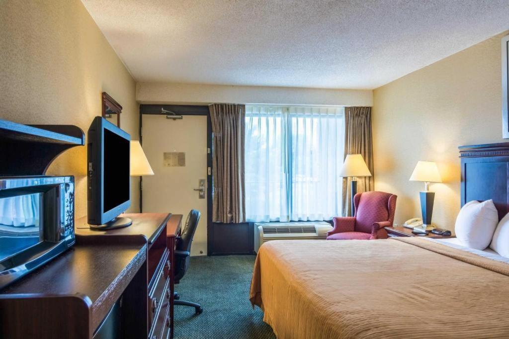Quality Inn Manassas Εξωτερικό φωτογραφία